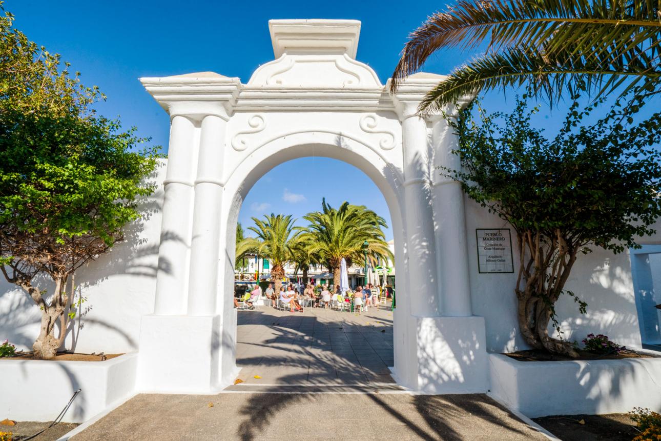 pueblo marinero costa teguise