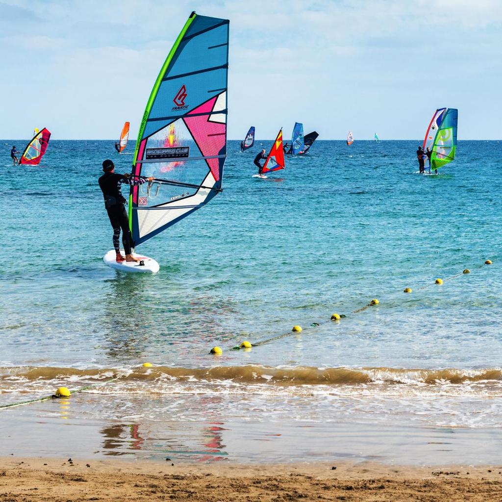 surf las cucharas costa teguise