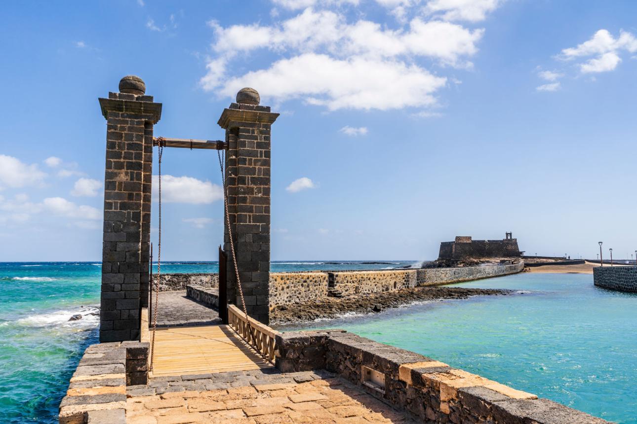 puente de las bolas arrecife lanzarote